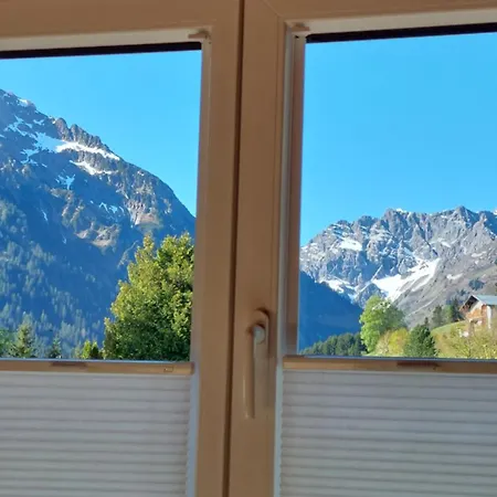 Haus No 60 Kleinwalsertal Apartamento